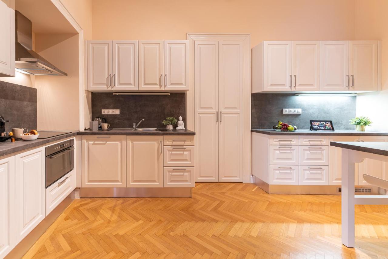 Matilda Luxury Suite Apartment Budapest Kültér fotó
