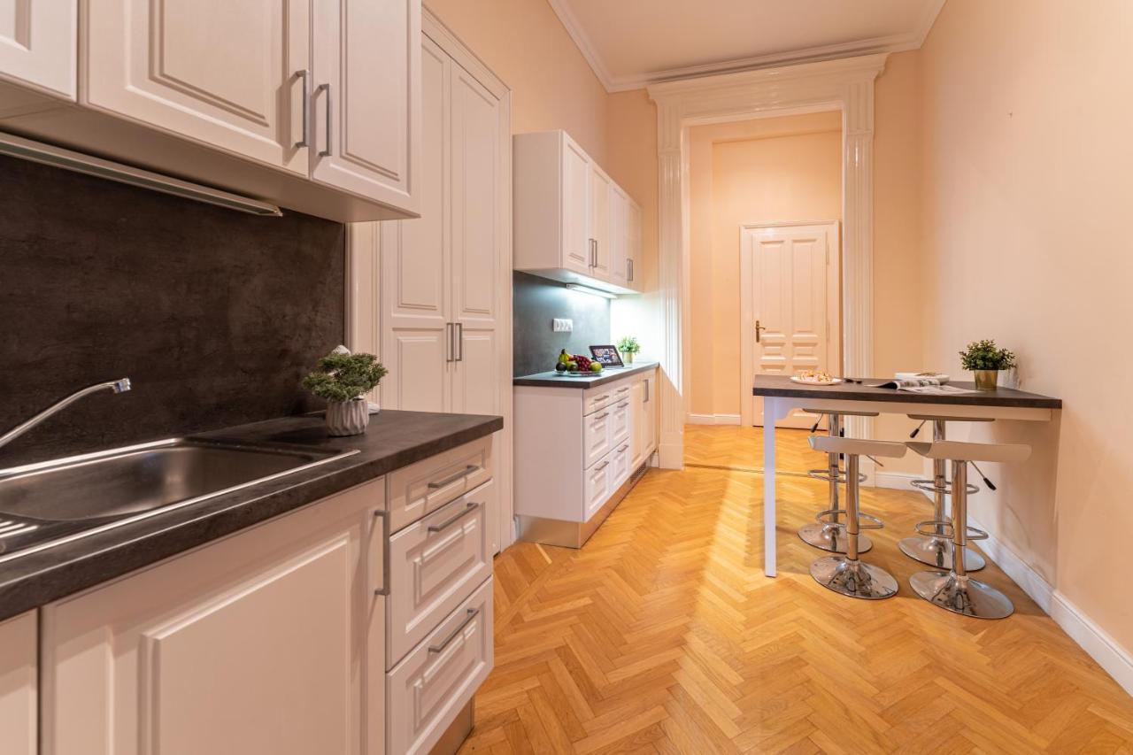 Matilda Luxury Suite Apartment Budapest Kültér fotó